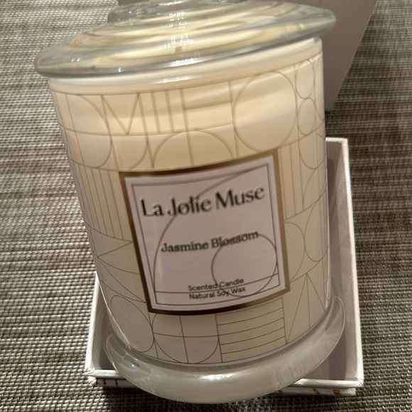 La Jolie Muse Other - LaJolie candle in original box jasmine blossom